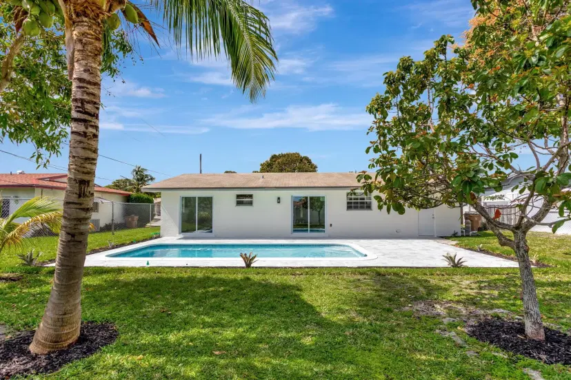 Picture of 1250 SW 6Th Way, Deerfield Beach FL 33441