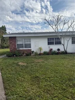 Picture of 823 Courtington Ln 1, Fort Myers, FL 33919