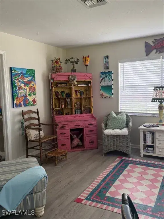 Picture of 823 Courtington Ln 1, Fort Myers FL 33919