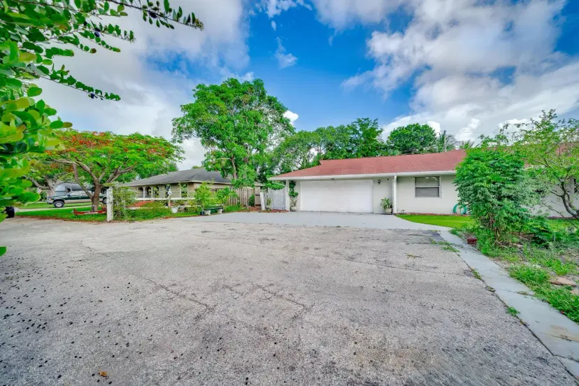 Picture of 2550 Ray Ct, Lake Worth FL 33462