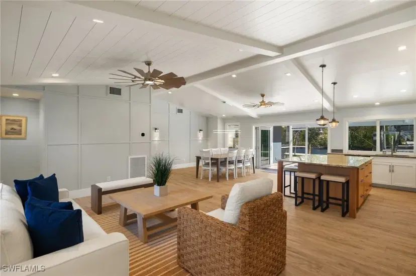 Picture of 1672 Hibiscus Dr, Sanibel FL 33957