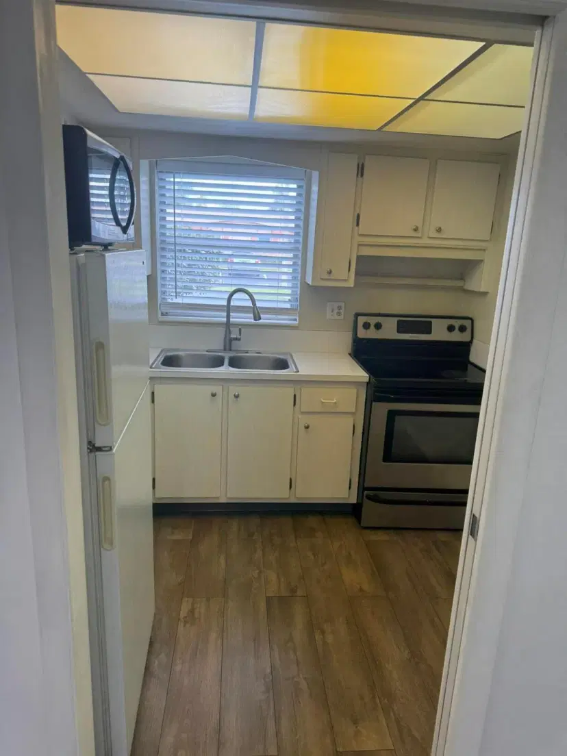 Picture of 2985 Crosley Drive W A, West Palm Beach FL 33415