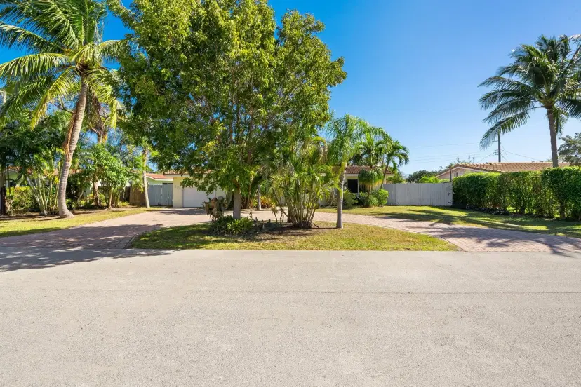Picture of 806 SE 9Th Ave, Deerfield Beach FL 33441