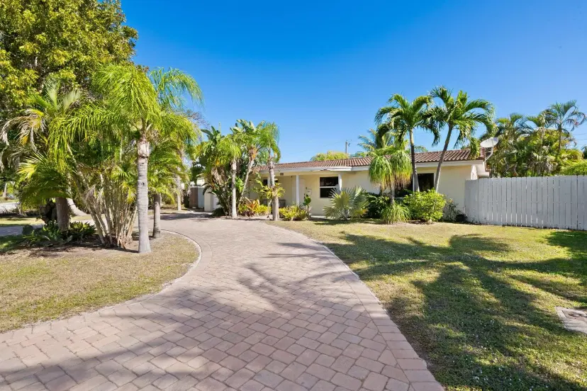 Picture of 806 SE 9Th Ave, Deerfield Beach FL 33441