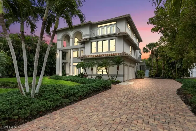 Picture of 516 Spinnaker Dr, Marco Island FL 34145