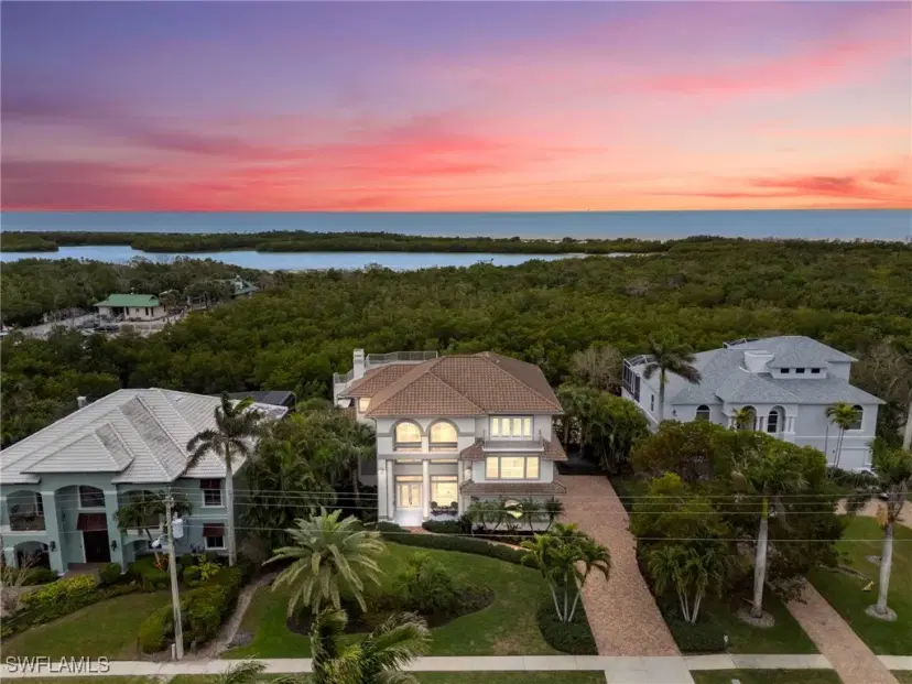 Picture of 516 Spinnaker Dr, Marco Island FL 34145