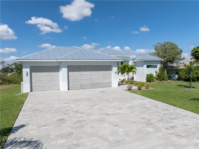 Picture of 1915 Ottersrest Ln, Cape Coral FL 33990