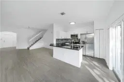 Picture of 8401 NW 107Th Ct 6-36, Doral, FL 33178