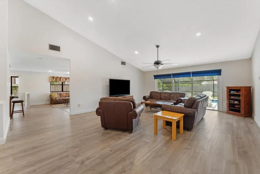 Picture of 891 Citrus Pl, Wellington FL 33414