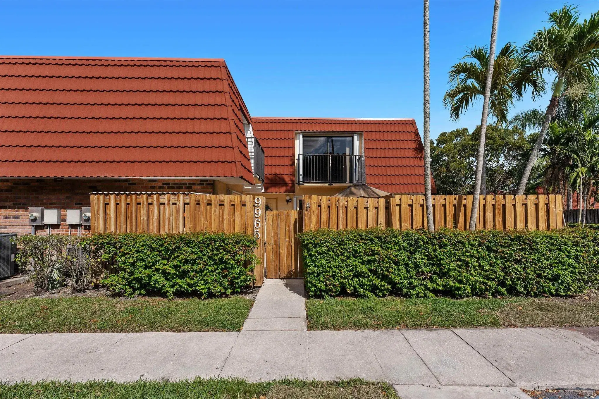 Picture of 9965 NW 6Th Court, Plantation, FL 33324