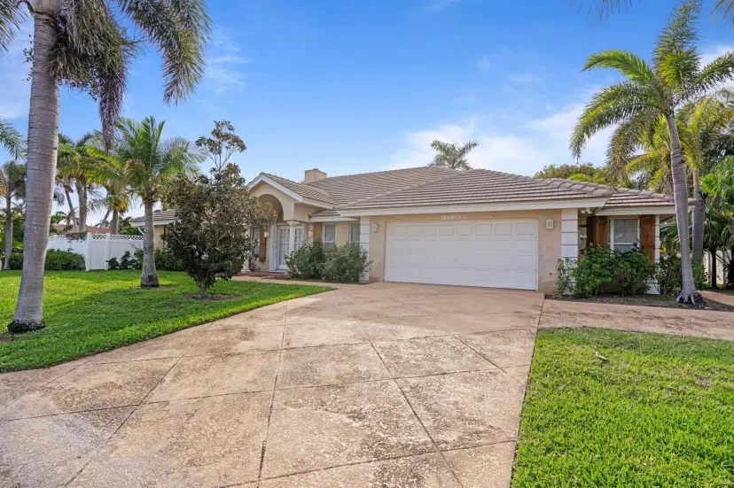 Picture of 201 Cascade Lane, Palm Beach Shores FL 33404