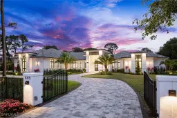 Picture of 445 West St, Naples, FL 34108