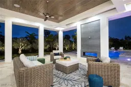 Picture of 445 West St, Naples, FL 34108