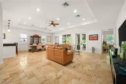 Picture of 4778 Europa Dr, Naples, FL 34105
