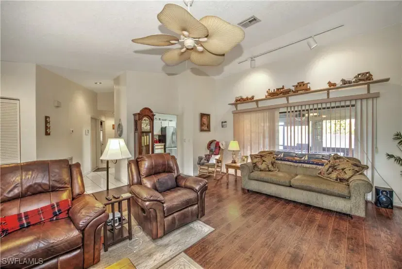Picture of 19484 Midway Blvd, Port Charlotte FL 33948