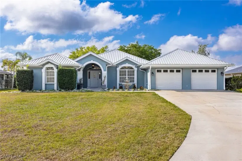 Picture of 1261 Riverbend Dr, Labelle FL 33935