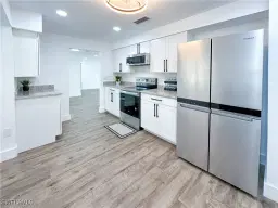 Picture of 4875 Tahiti Ln, Naples, FL 34112