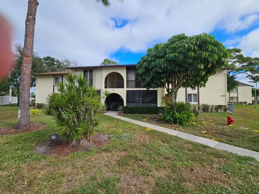 Picture of 5991 Whispering Pine Way D-2, Greenacres FL 33463