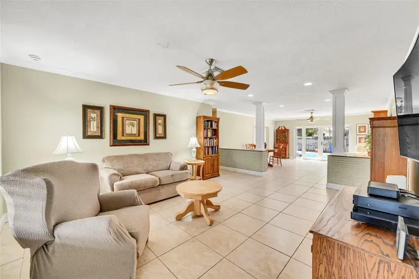 Picture of 4101 NE 17Th Ter, Oakland Park FL 33334