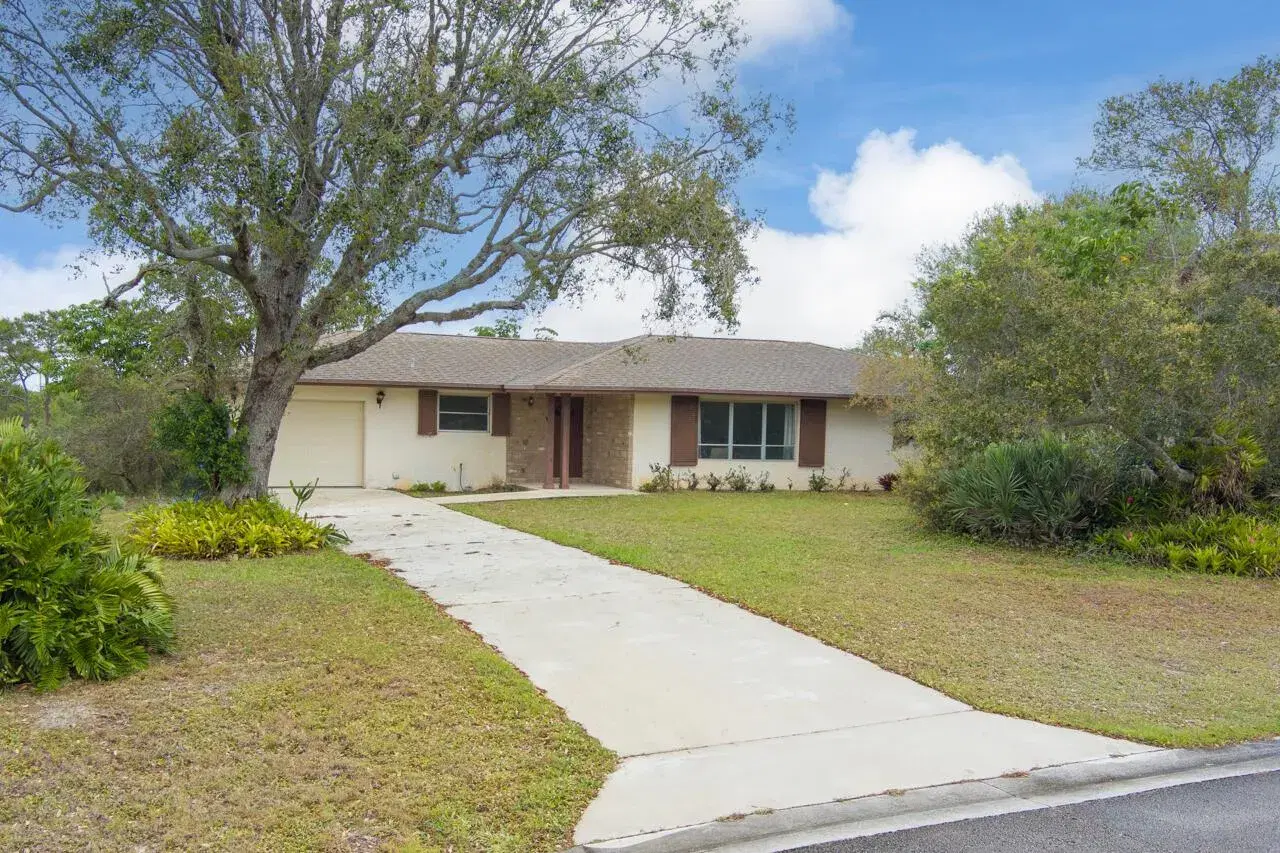 Picture of 9125 SE Karin Street, Hobe Sound, FL 33455