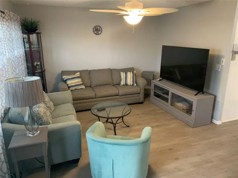 Picture of 2150 Cambridge G 2150, Deerfield Beach FL 33442