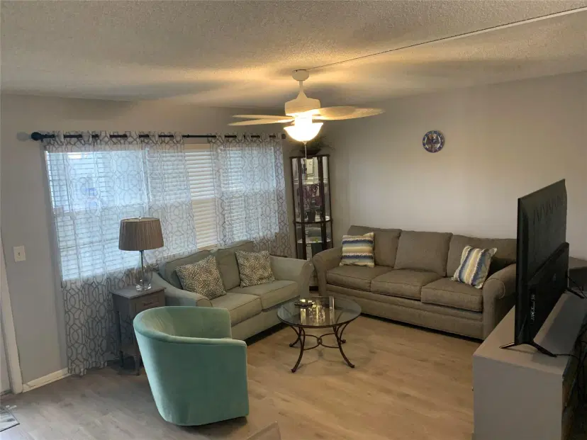 Picture of 2150 Cambridge G 2150, Deerfield Beach FL 33442