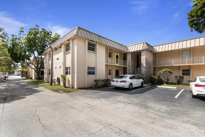 Picture of 10821 N Military Trail 2, Palm Beach Gardens FL 33410