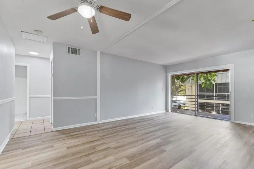 Picture of 10821 N Military Trail 2, Palm Beach Gardens FL 33410