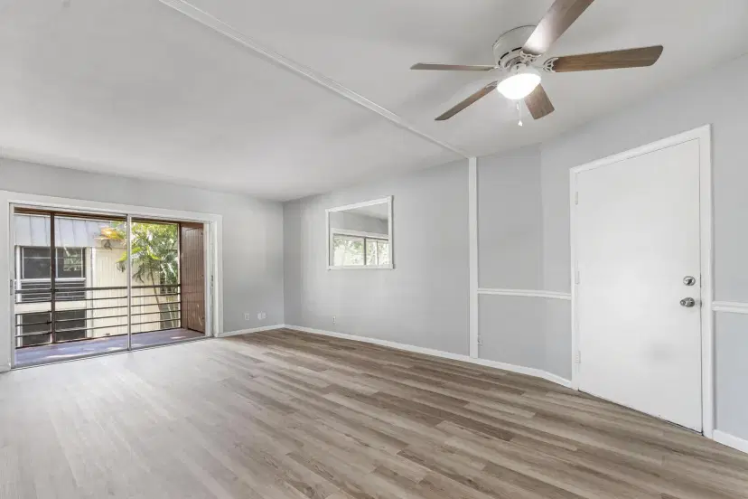 Picture of 10821 N Military Trail 2, Palm Beach Gardens FL 33410