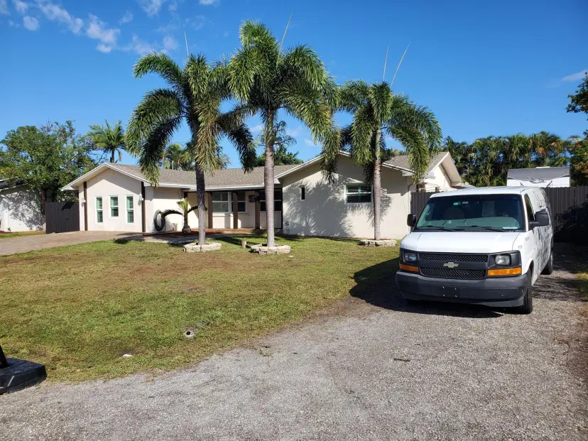 Picture of 26 W Pine Tree Avenue, Lake Worth FL 33467