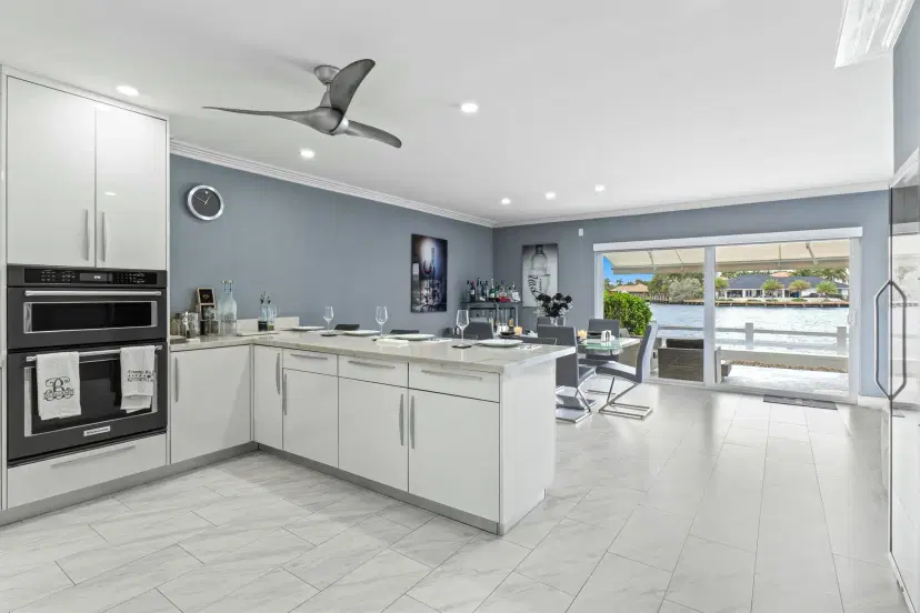 Picture of 3209 S Ocean Drive 1-G, Hallandale Beach FL 33009