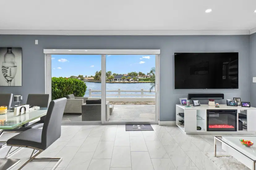 Picture of 3209 S Ocean Drive 1-G, Hallandale Beach FL 33009