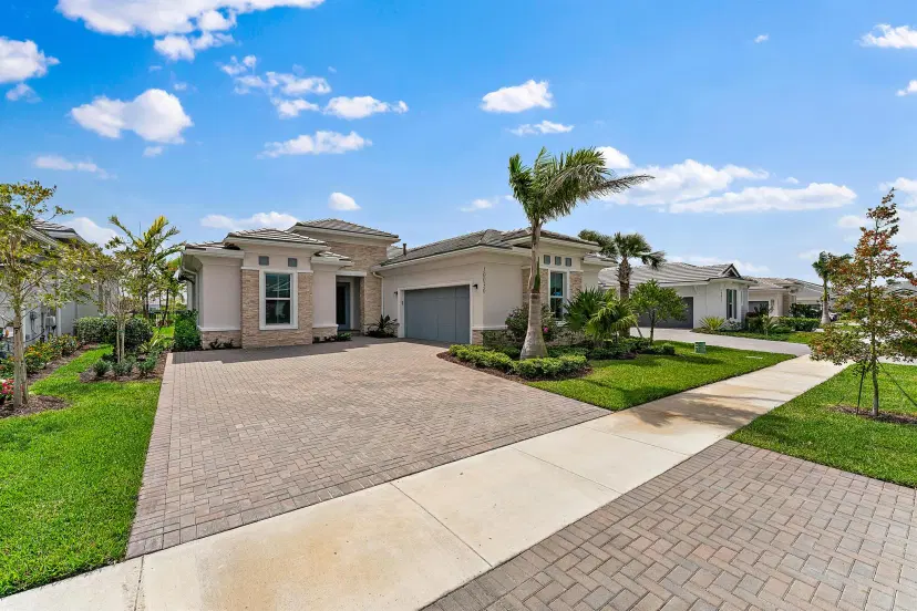 Picture of 10036 Seagrass Way, Palm Beach Gardens FL 33412