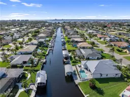 Picture of 1042 Clarellen Dr, Fort Myers, FL 33919
