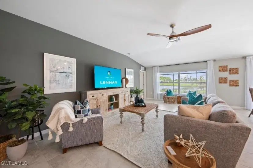 Picture of 900 NE 32Nd Ln, Cape Coral FL 33909