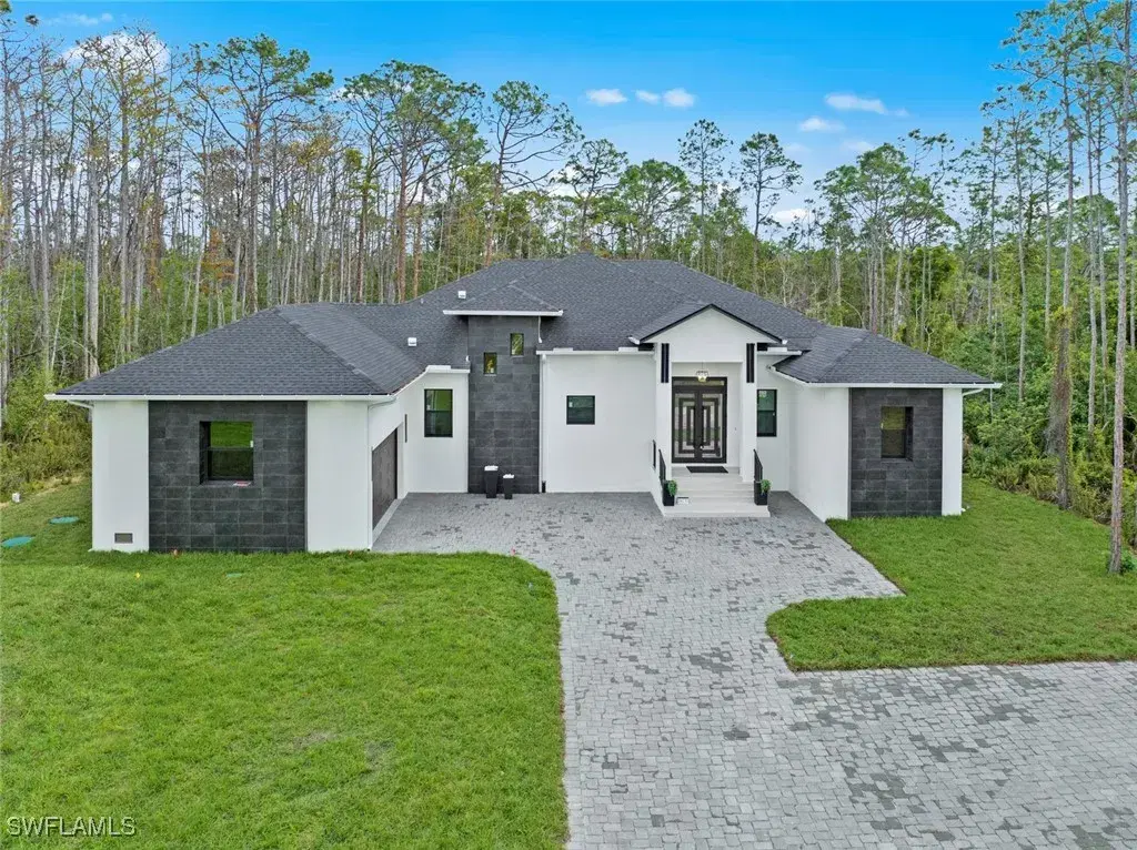 Picture of 24131 Cock Robin Ln, Bonita Springs, FL 34135