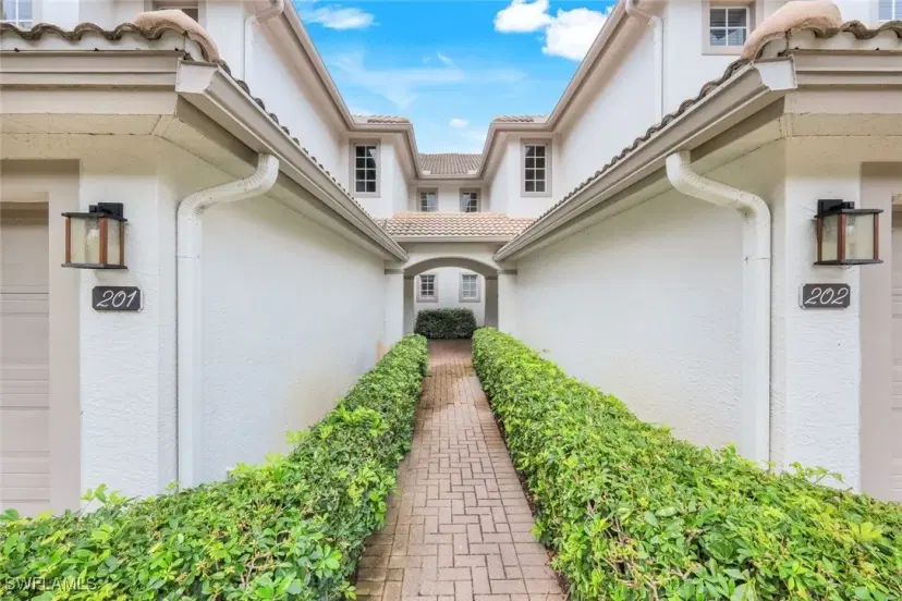 Picture of 10392 Autumn Breeze Dr 202, Estero FL 34135