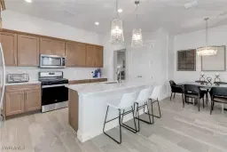Picture of 9044 Saint Lucia Dr, Naples, FL 34114