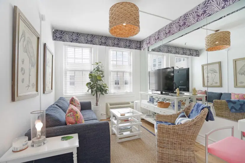 Picture of 235 Sunrise Avenue 3225, Palm Beach FL 33480