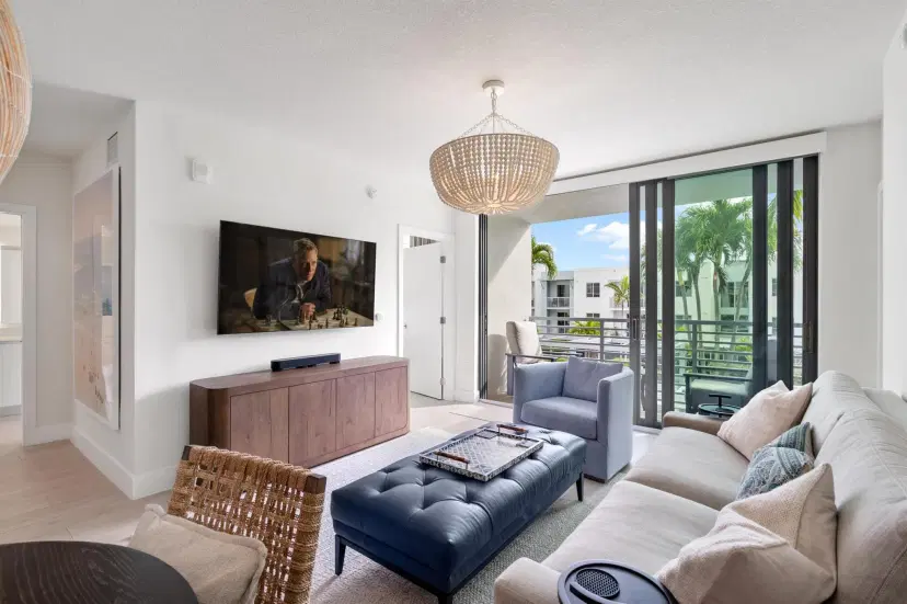 Picture of 111 SE 1St Avenue 411, Delray Beach FL 33444