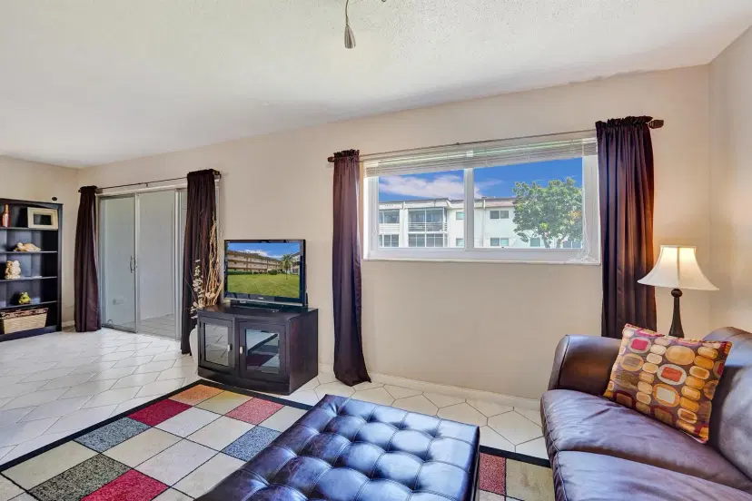 Picture of 705 Lori Drive 206, Palm Springs FL 33461