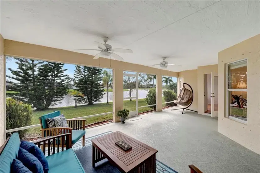 Picture of 517 S Valencia Cir, Vero Beach FL 32968