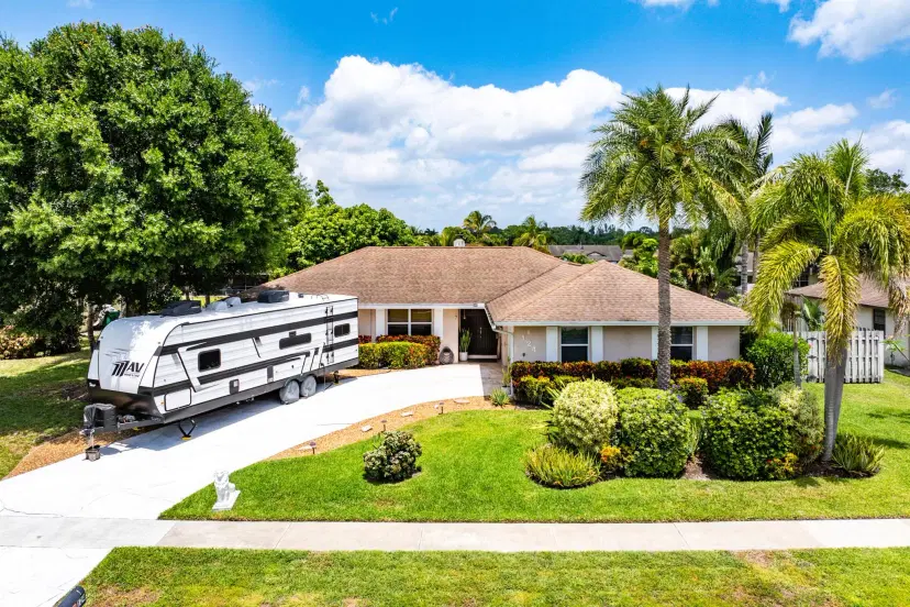Picture of 124 Rivera Avenue, Royal Palm Beach FL 33411