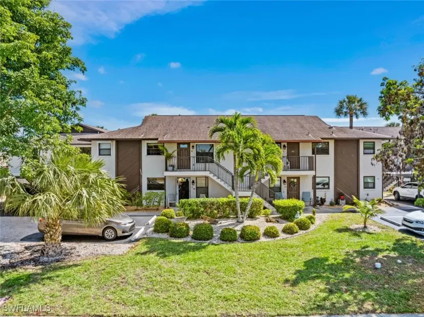 Picture of 3935 Country Club Blvd 20, Cape Coral FL 33904