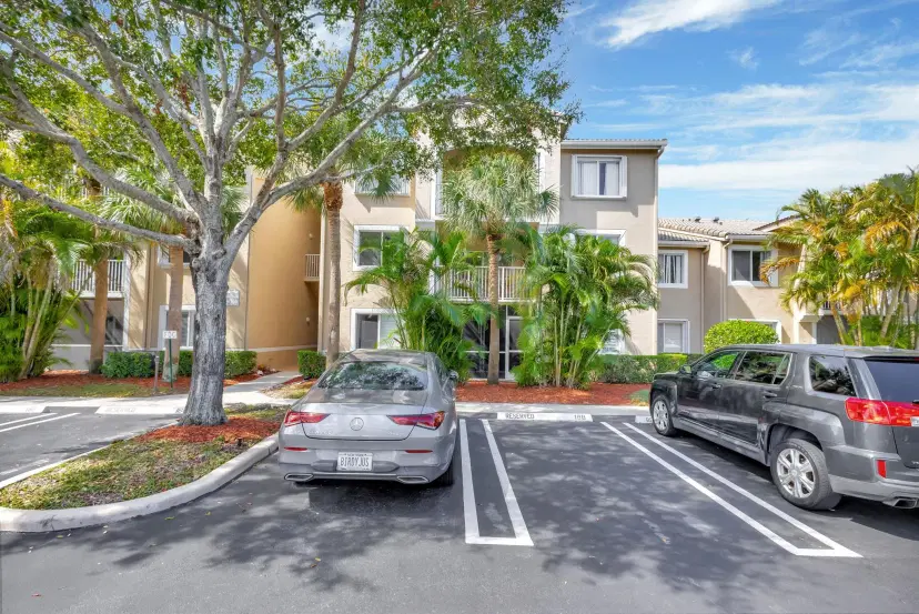 Picture of 242 Village Boulevard 2209, Tequesta FL 33469