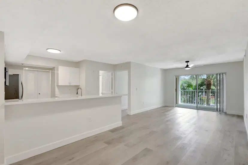 Picture of 242 Village Boulevard 2209, Tequesta FL 33469