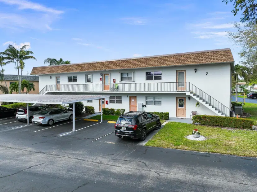 Picture of 2950 SE Ocean Boulevard Bld # 7 Unit 2, Stuart FL 34996