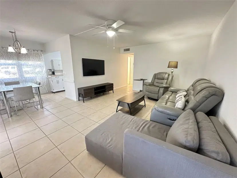 Picture of 85 Ventnor E 85, Deerfield Beach FL 33442