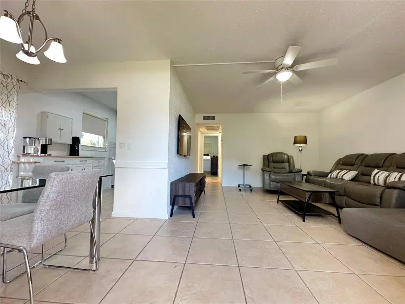Picture of 85 Ventnor E 85, Deerfield Beach FL 33442