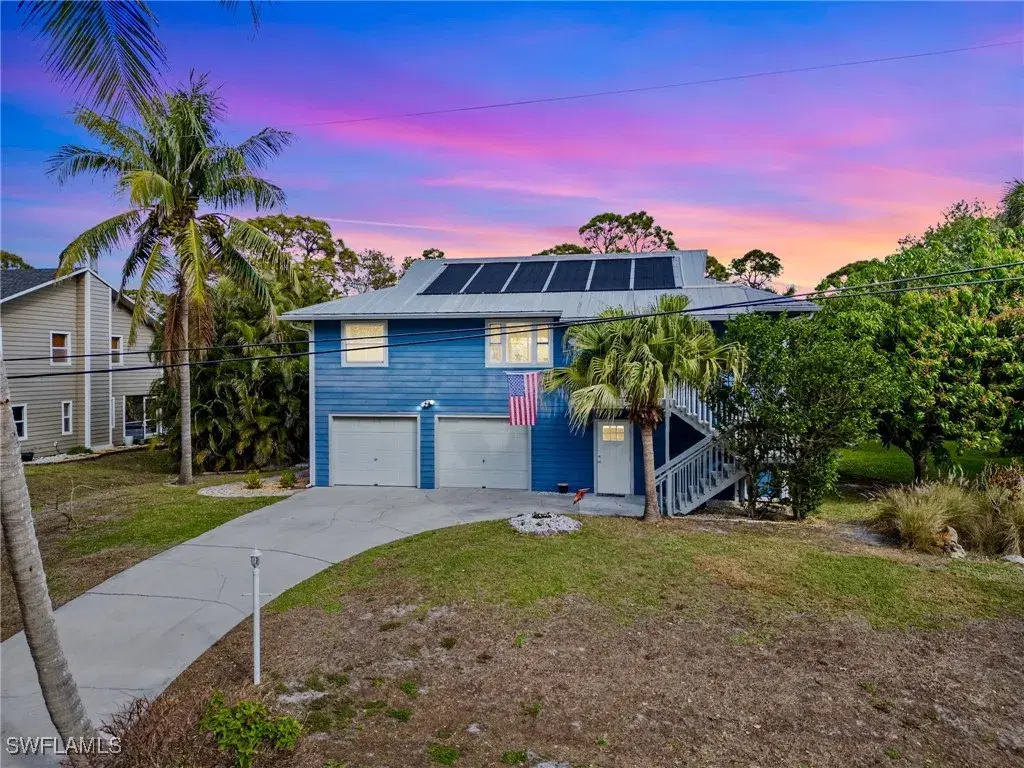 Picture of 4724 Pembrooke Ln, Bonita Springs, FL 34134